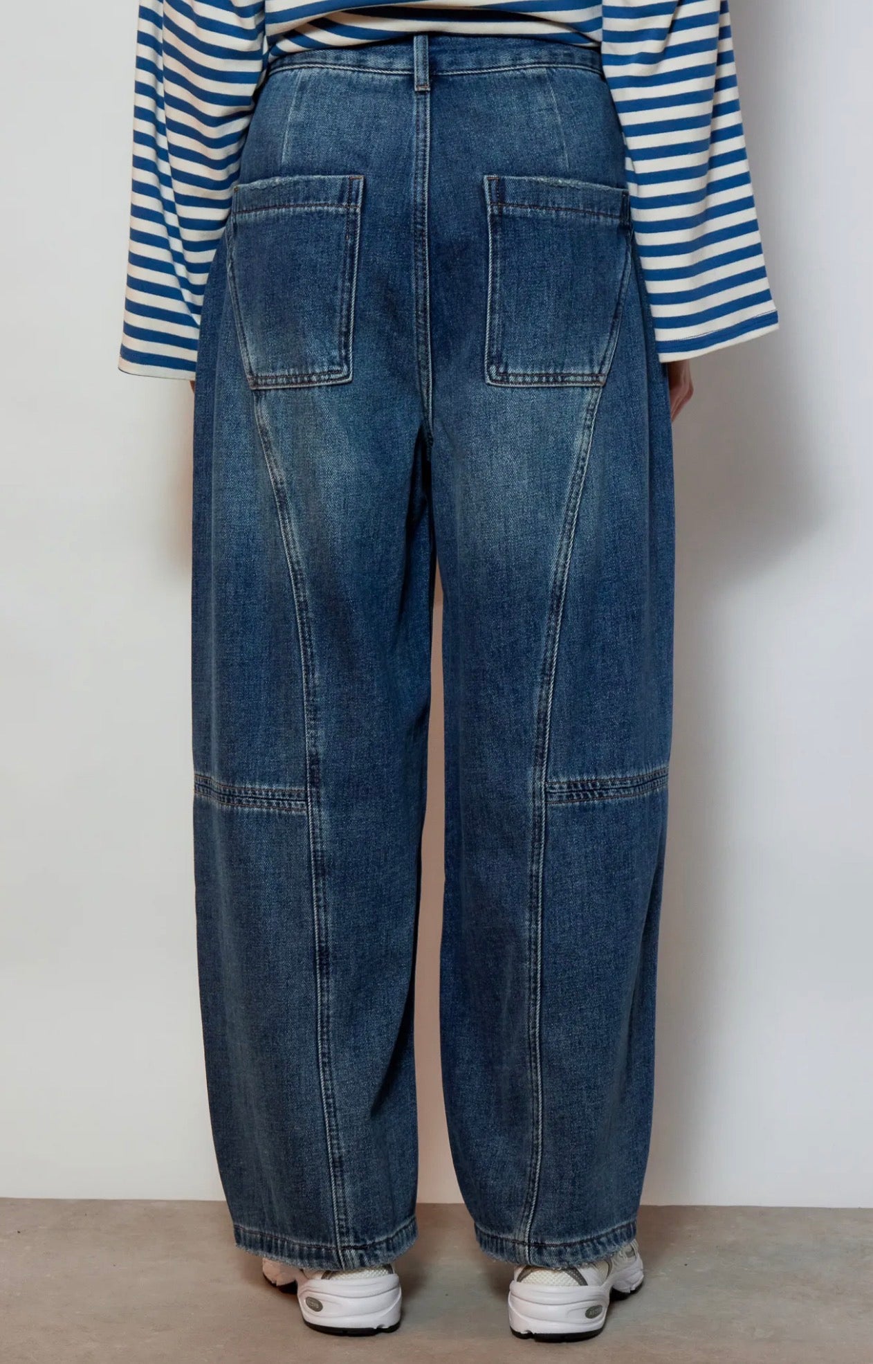 Barrel Jeans