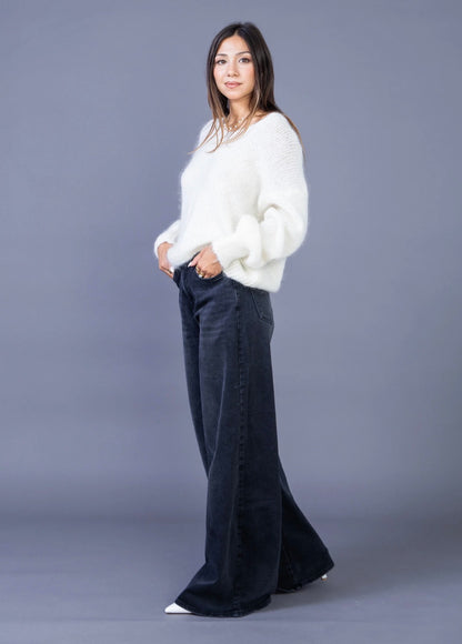 Ultra wide-leg jeans